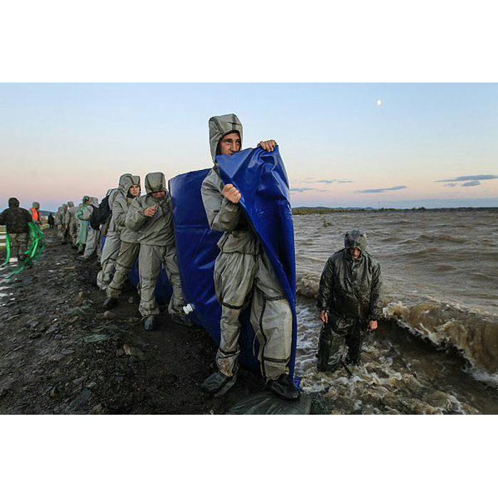 «Живая стена» на дамбе в Хабаровском крае. Хроника событий 2013 года
