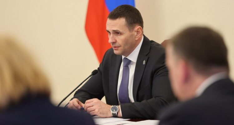 Губернатор  Хабаровского края провел совещание по вопросам строительства дамб регионе